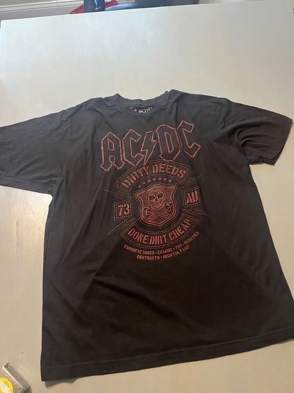 AC/DC Black Short-Sleeve 'Dirty Deeds' Graphic Tee with Red Print